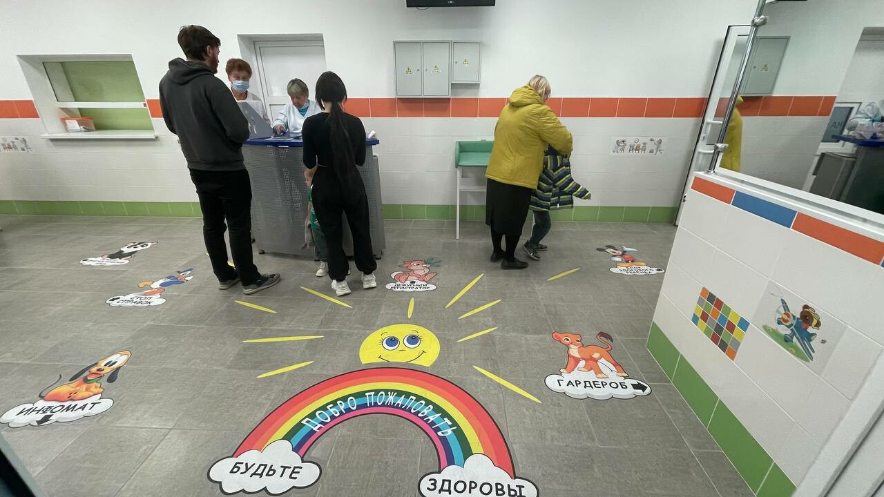 В Волгограде завершен капремонт детской поликлиники №6 с новым интерьером