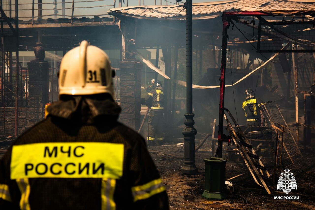 В Краснодарском крае за один день ликвидировали 20 пожаров и последствия 14 ДТП