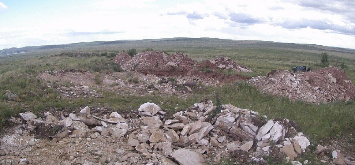 Хакасский фермер устроил незаконную добычу плитняка под видом пастбища