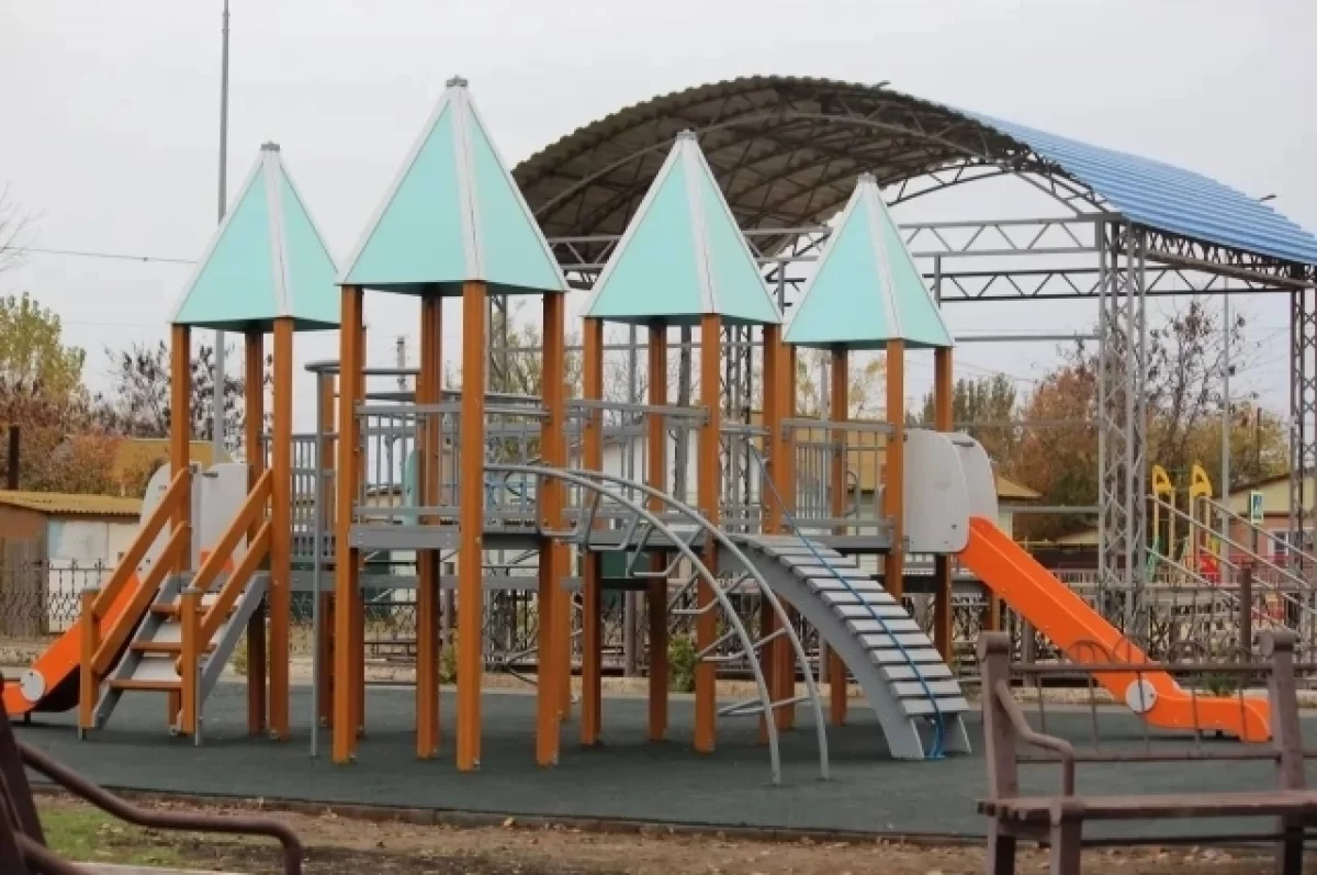 В Астраханской области парк превратили в современное место отдыха и памяти