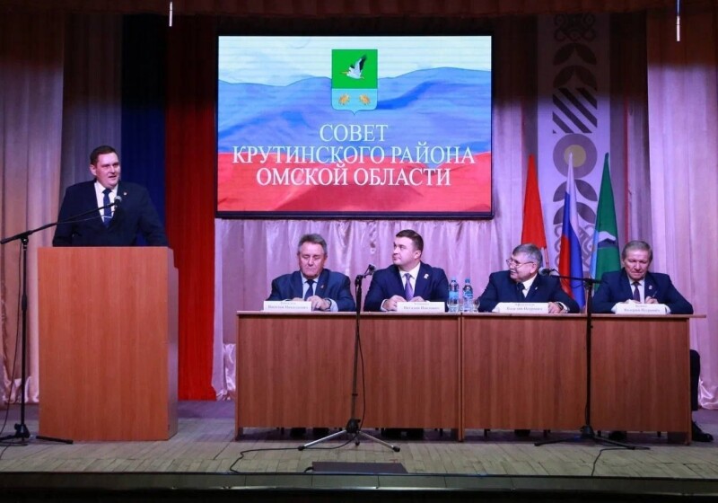 Глава Крутинского района Омской области ушел в отставку после 29 лет работы