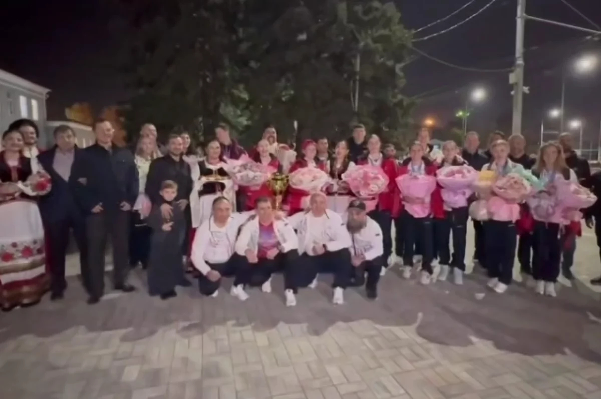 В Краснодаре встретили спортсменок, завоевавших золотые медали на Кубке Европы