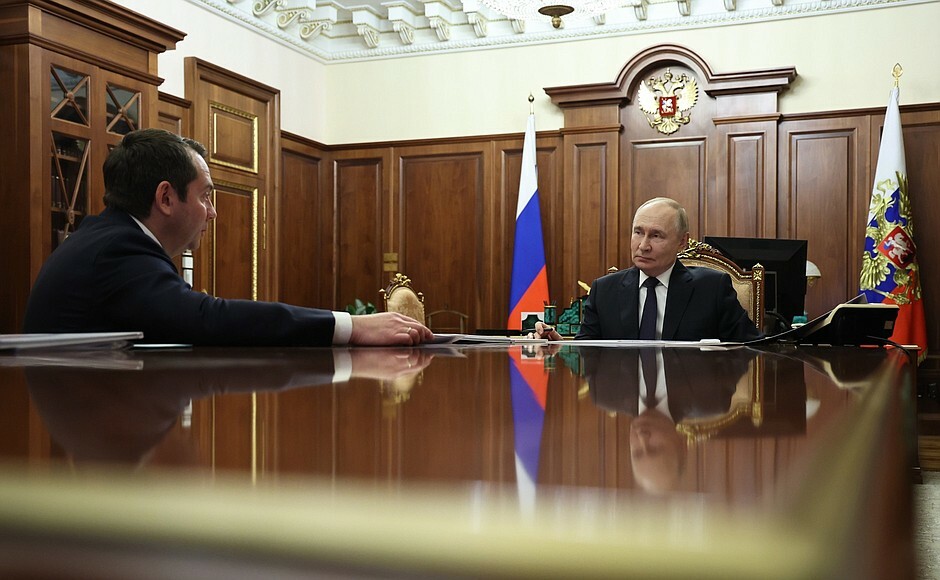 Путин одобрил идею Чибиса о развитии Арктики и Трансарктического транспортного коридора