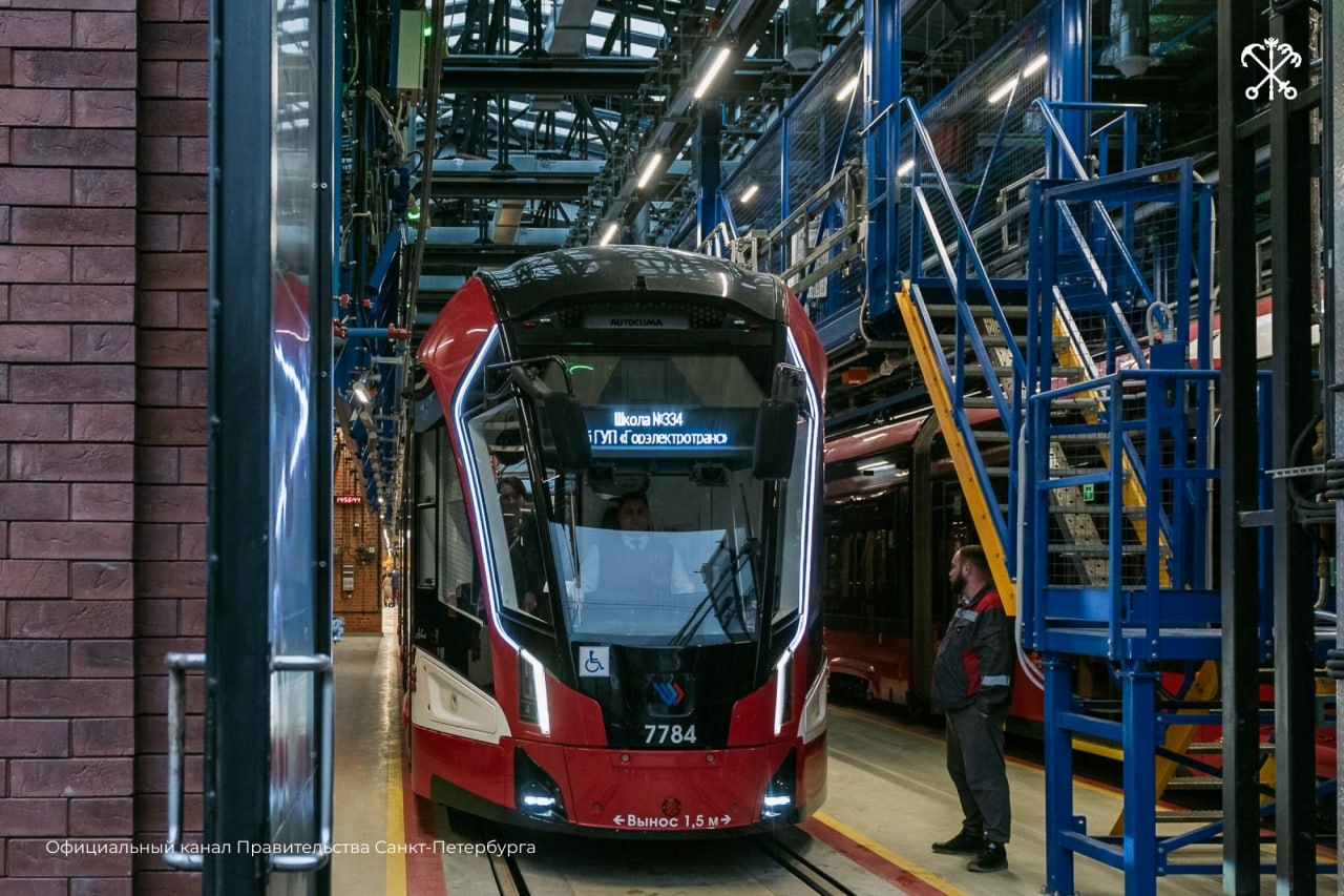 В Петербурге в Трамвайном парке №7 открыли ГЭТ-класс для будущих водителей