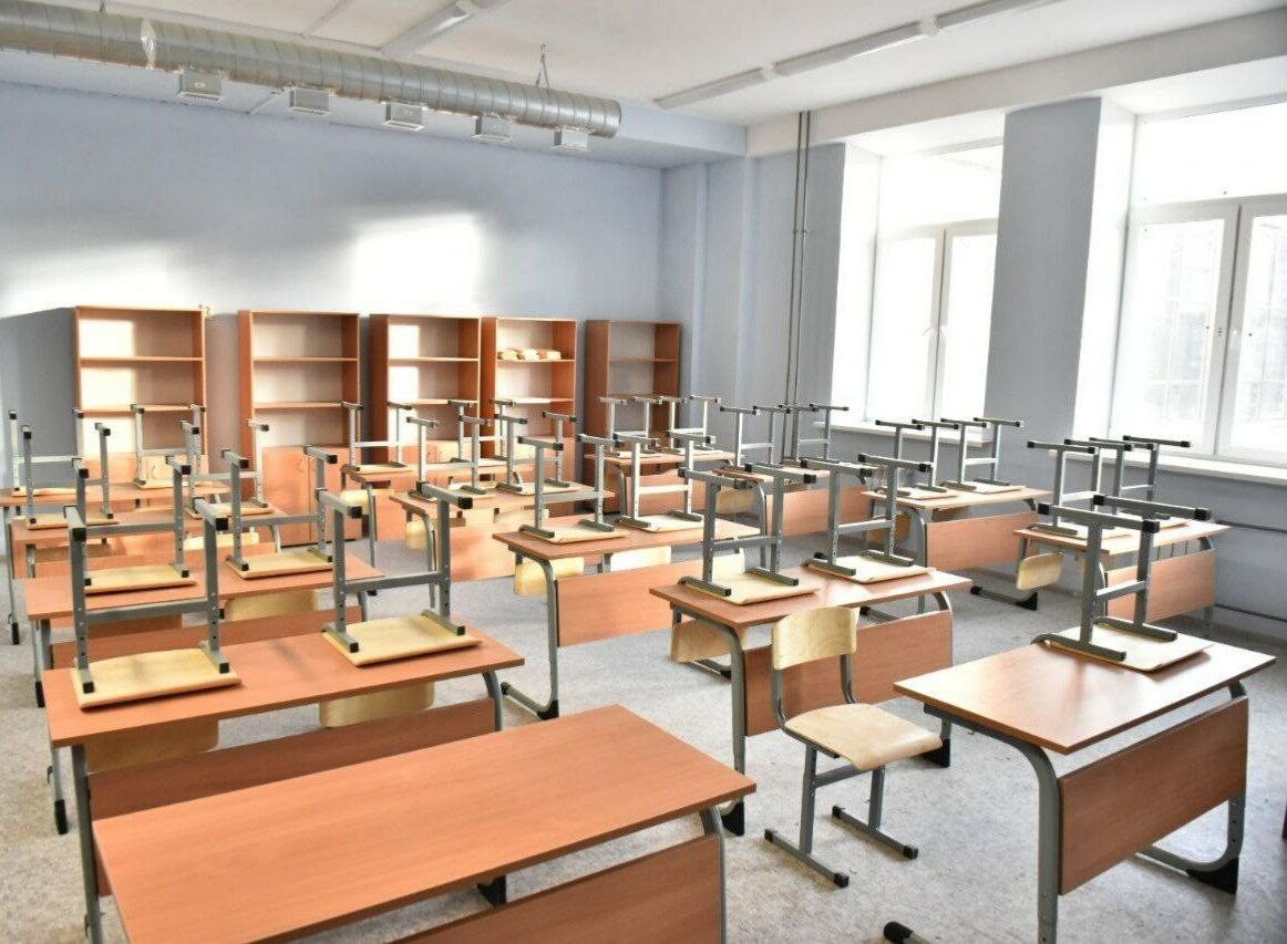 Евраев оценил готовность новой школы на Московском проспекте в Ярославле
