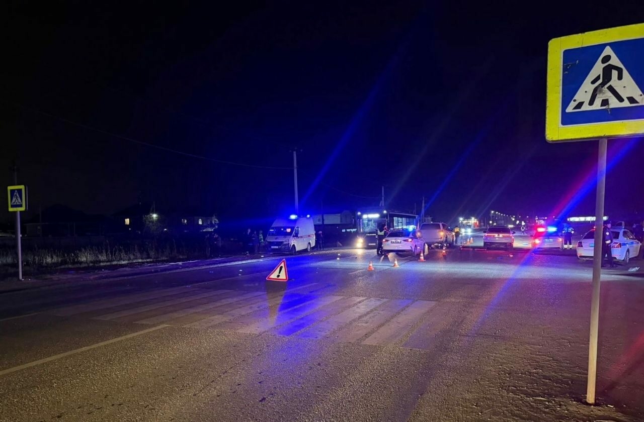 На улице 1-й Виноградной в Астрахани в ДТП погибла 14-летняя девочка