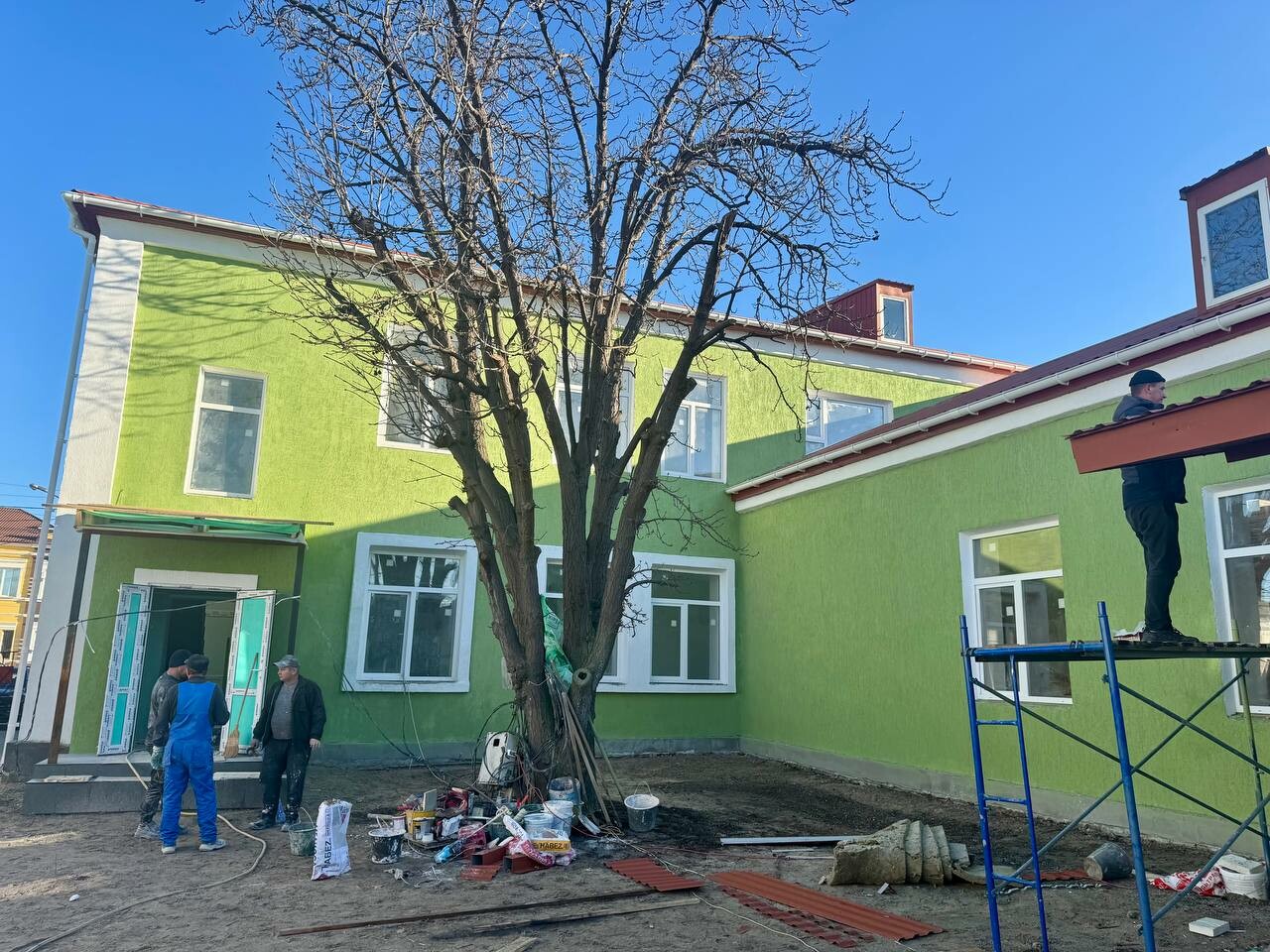 Сергей Черевко оценил прогресс в восстановлении школы искусств в Геническе