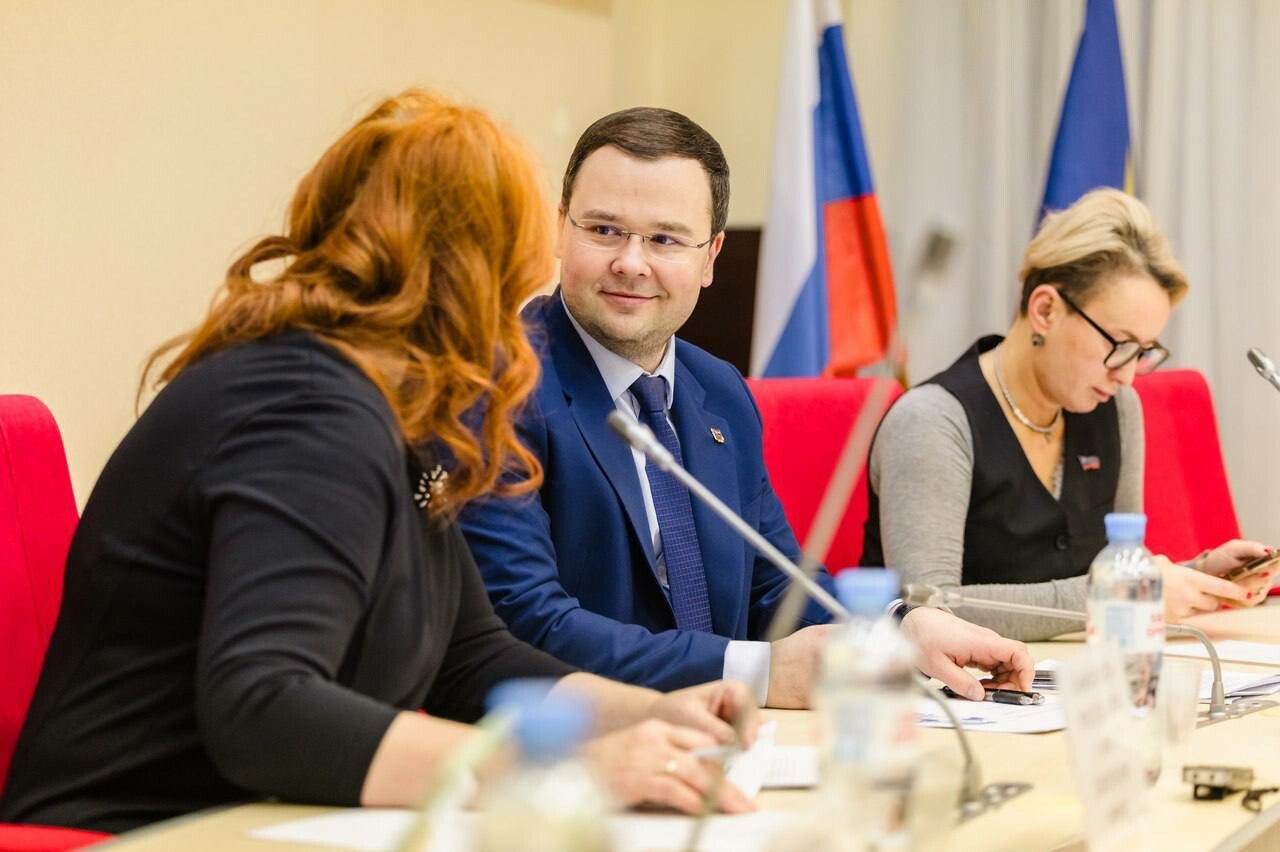 Лебедев рассказал о налаживании партнерских связей Мурманска с другими городами