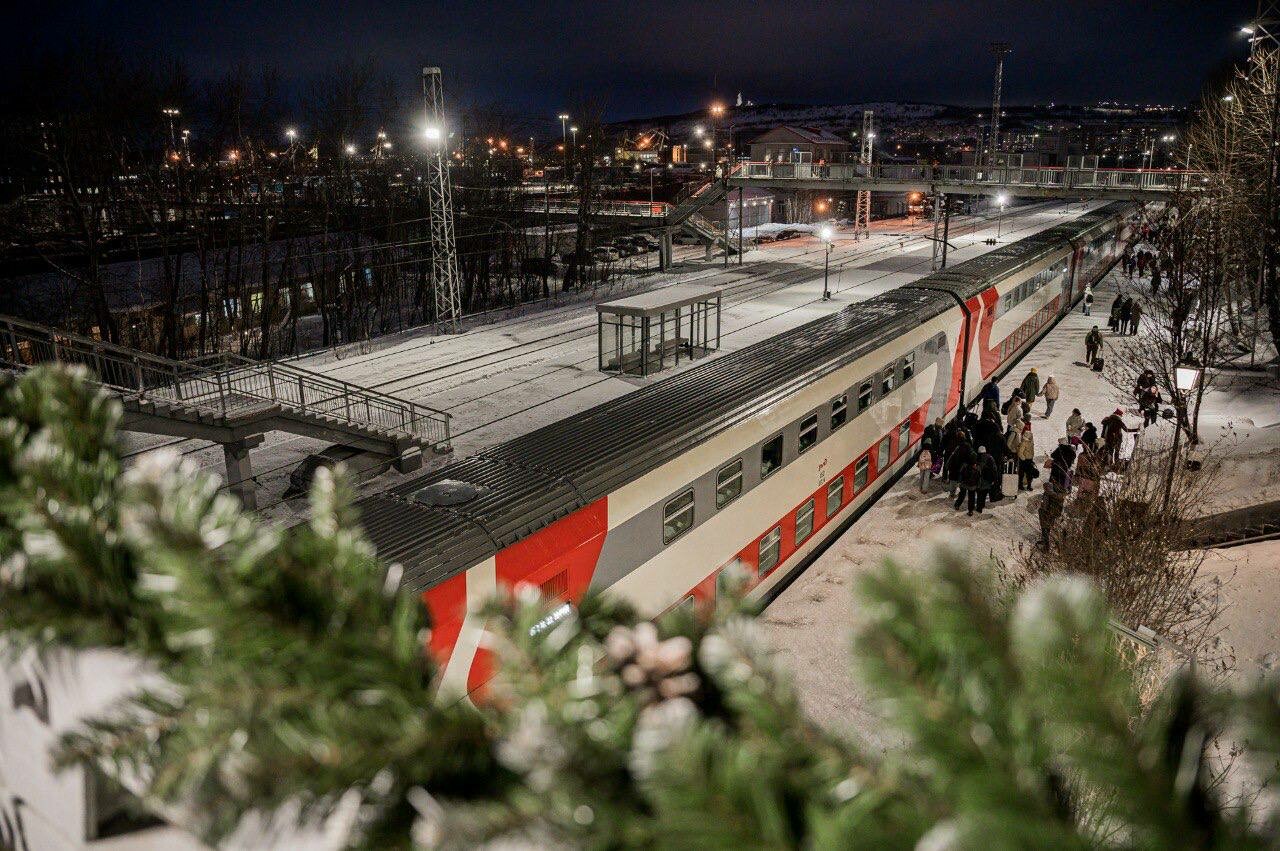 В Мурманске 204 школьника отправились на побережье Черного моря