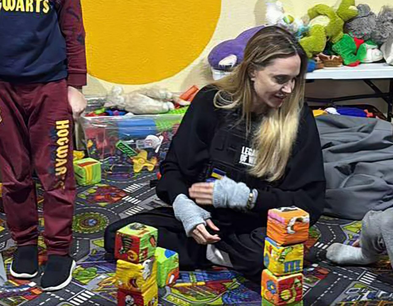 Анджелину Джоли заметили в Херсоне