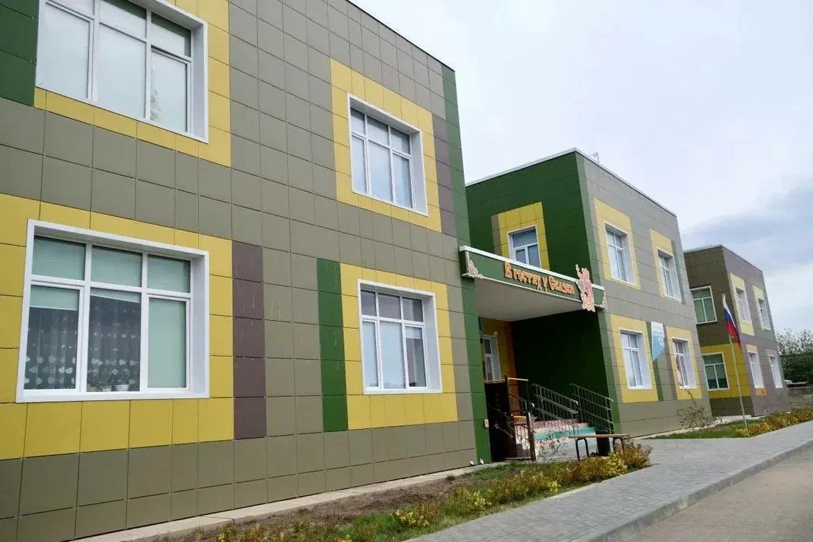 В Камызякском районе заработали пять новых ФАПов