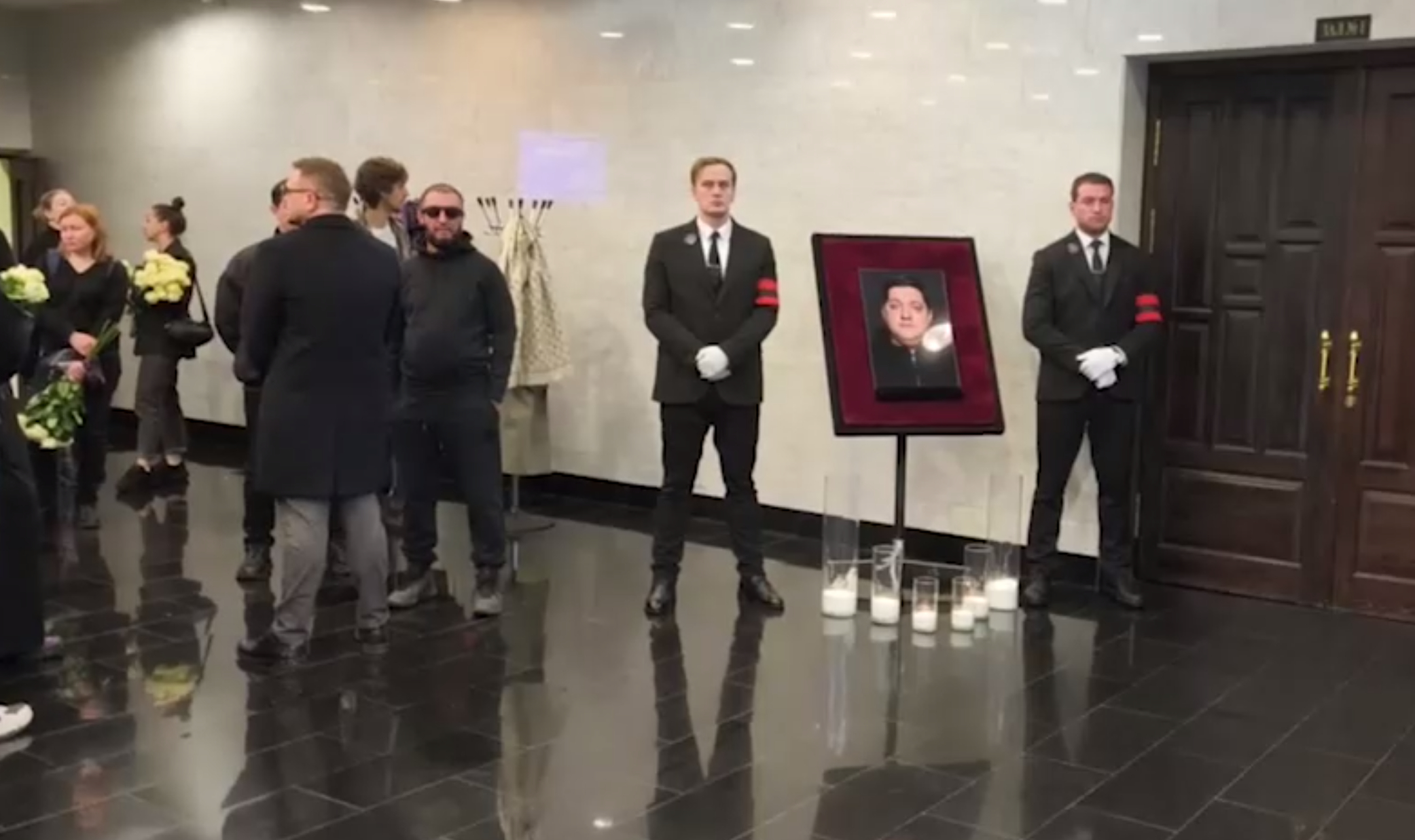 Актер Роман Попов будет кремирован