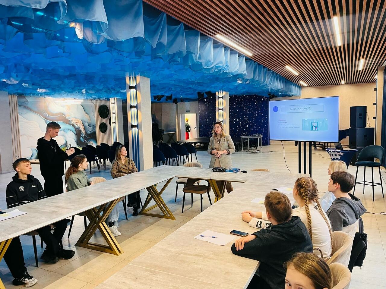 Будущие гиды Астрахани осваивают профессию при поддержке минэкономразвития