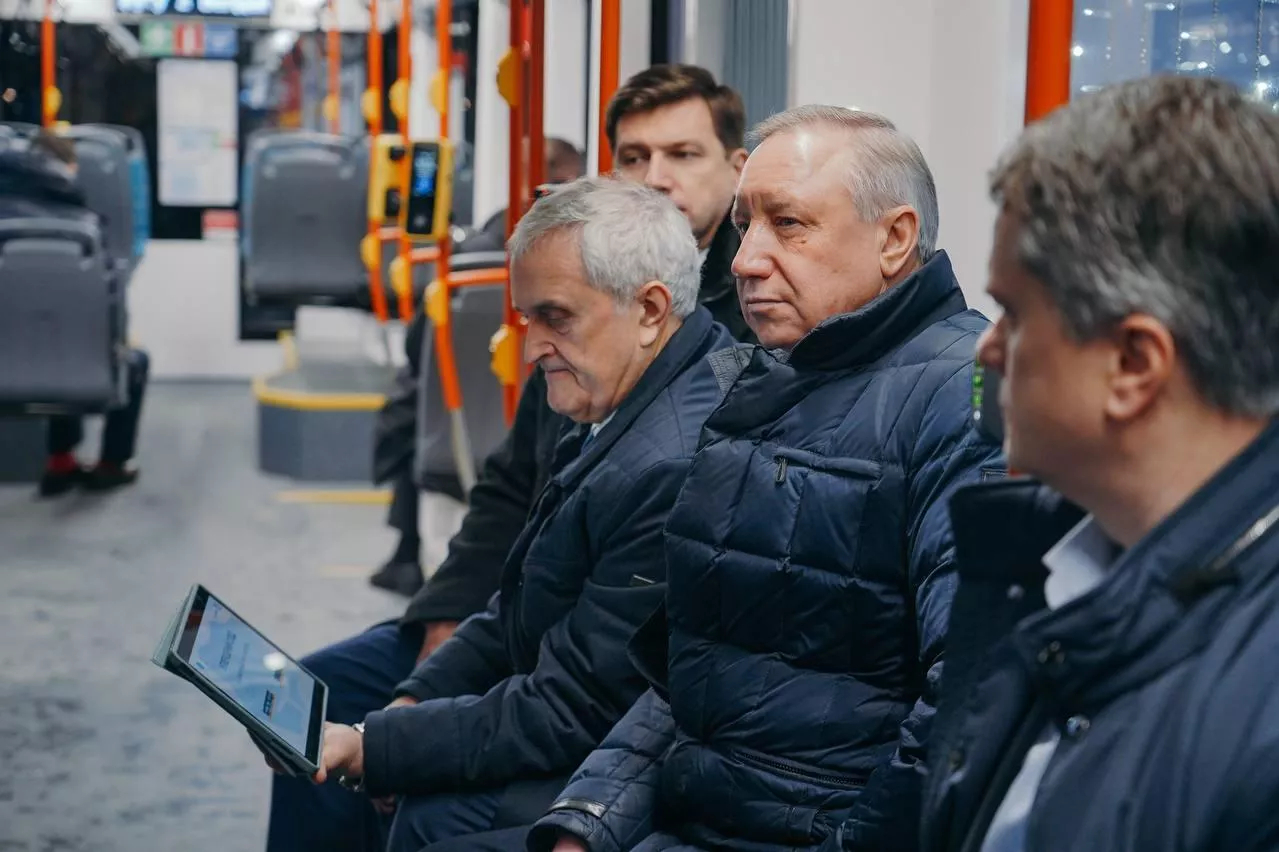 Беглов запустил первый в России скоростной трамвай