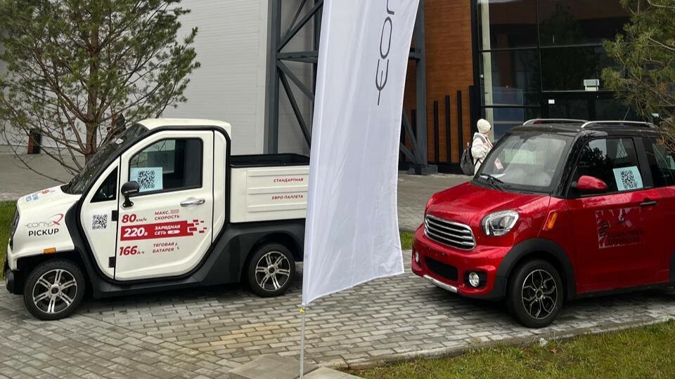 Калининградский автозавод представил авто для маломобильных водителей