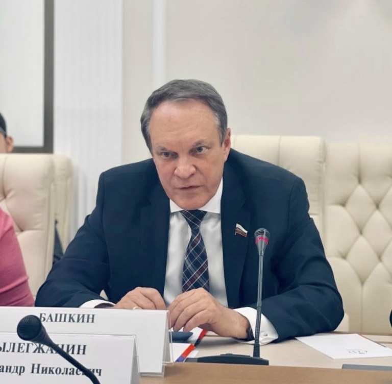 Экс-сенатор от Астраханской области начал дипломатическую работу за рубежом