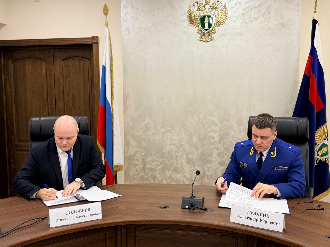 Астраханская прокуратура и омбудсмены подписали соглашение о сотрудничестве