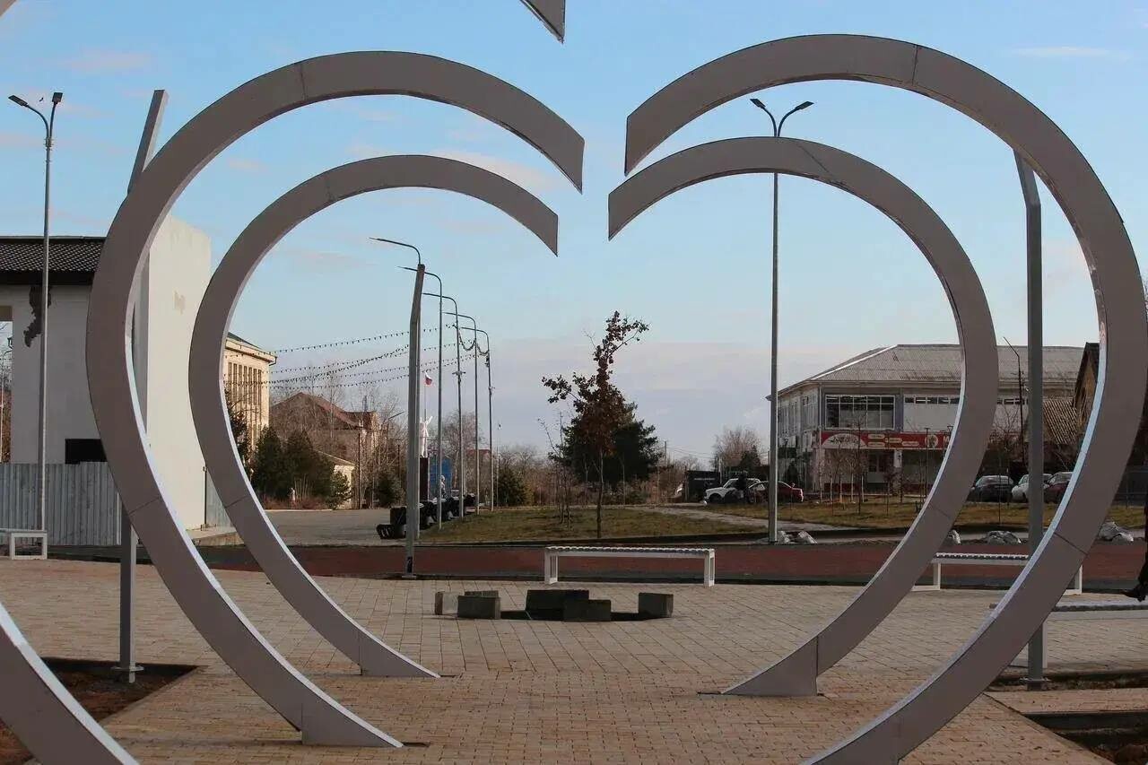 Первый этап благоустройства в Икряном завершили без пауз и переносов