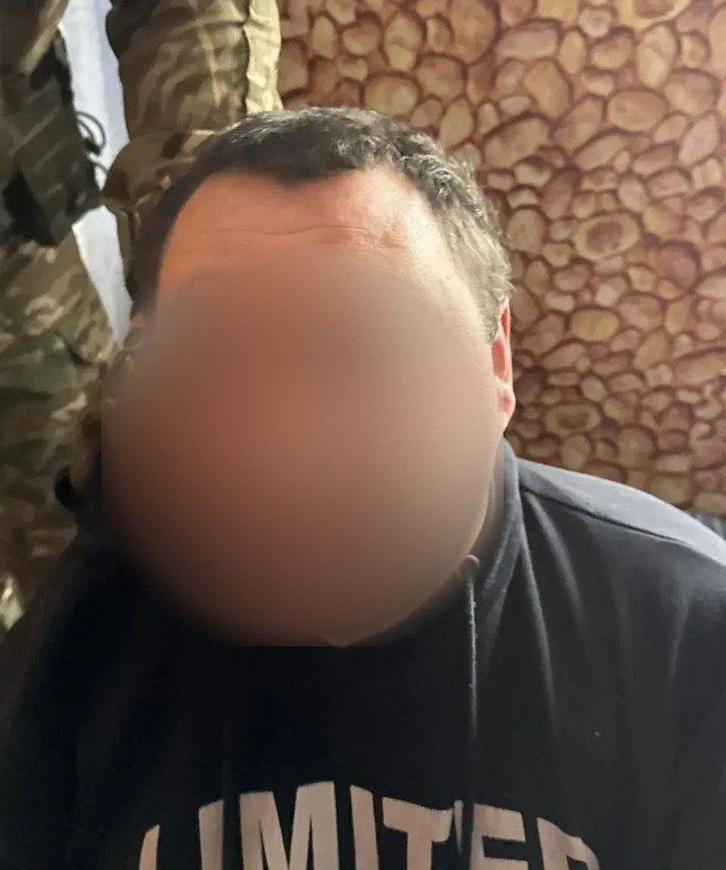 В Астрахани задержали мужчину с пневматикой после конфликта в городском автобусе