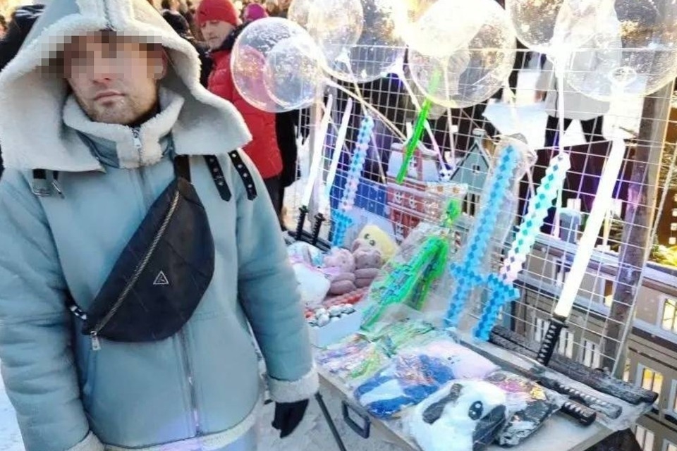 В Петербурге с центральных улиц убрали восемь нелегальных торговых точек