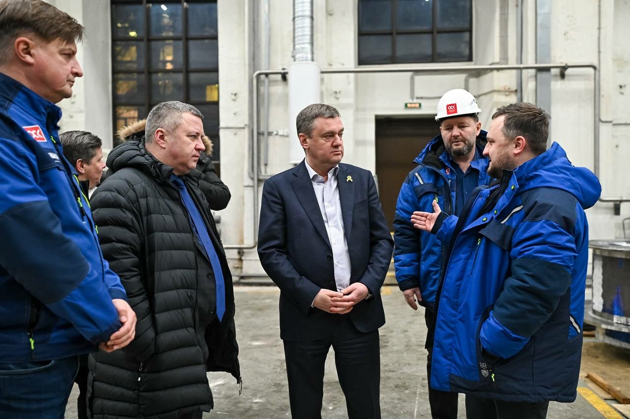 Кирилл Поляков изучил работу петербургского судостроительного завода