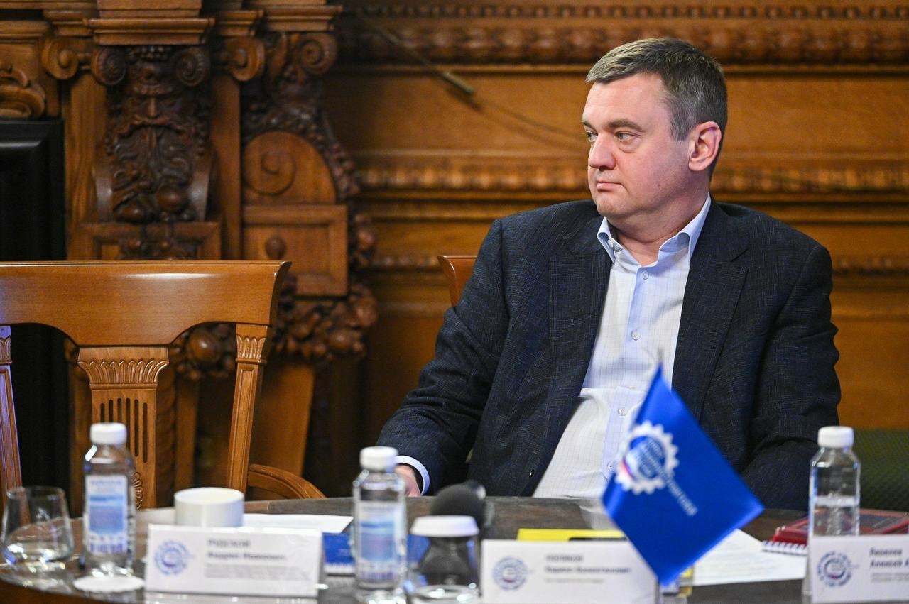 Кирилл Поляков рассказал об итогах работы автопрома Петербурга в 2025 году