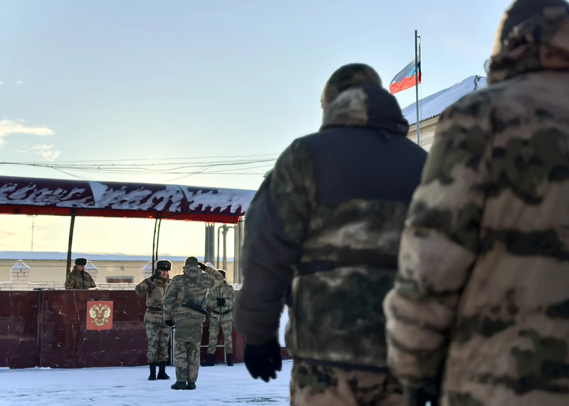 Астраханские росгвардейцы получили награды за службу в зоне СВО