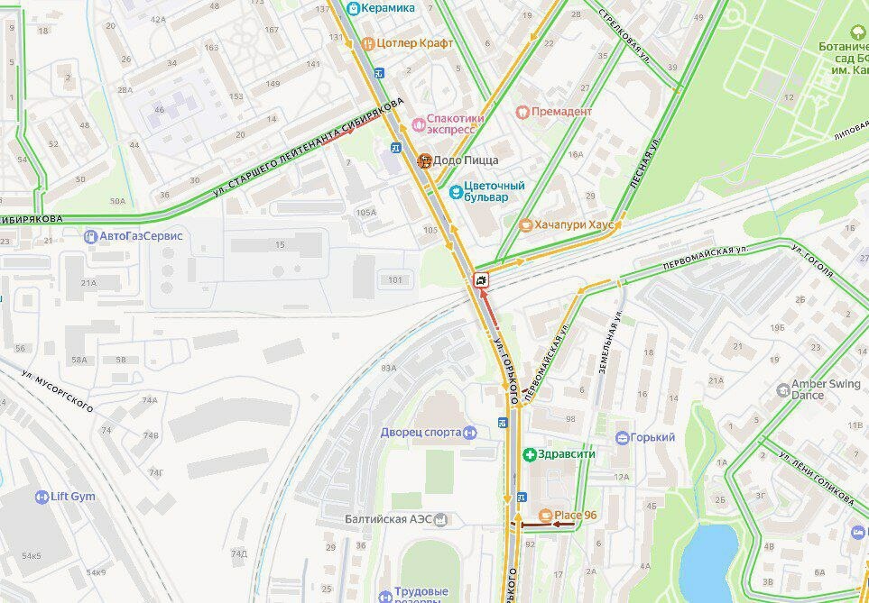 В Калининграде на Горького заблокировали движение общественного транспорта