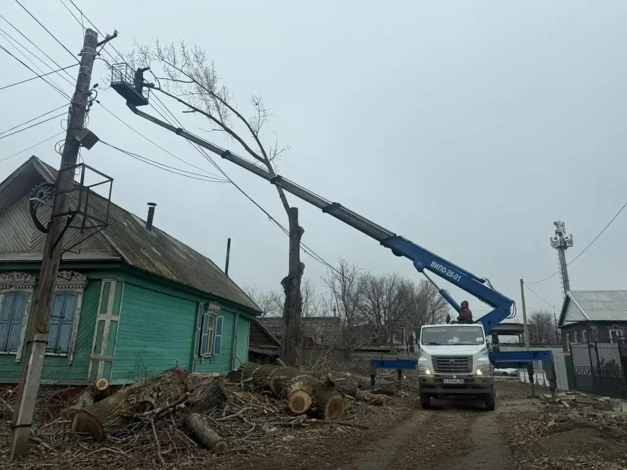 Коммунальные службы Астрахани продолжают работать в праздничные дни