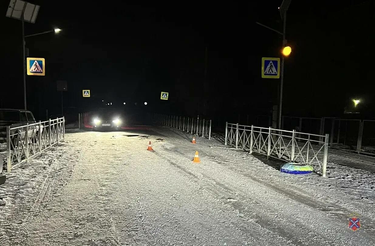 Под Волгоградом 19-летний юноша погиб во время катания на тюбинге за машиной