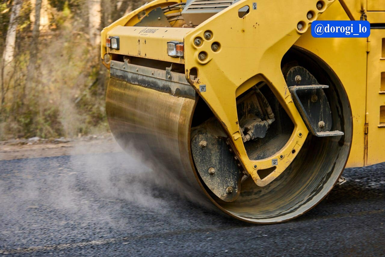 В Ленобласти планируют обновить около 350 километров дорог и восемь мостов