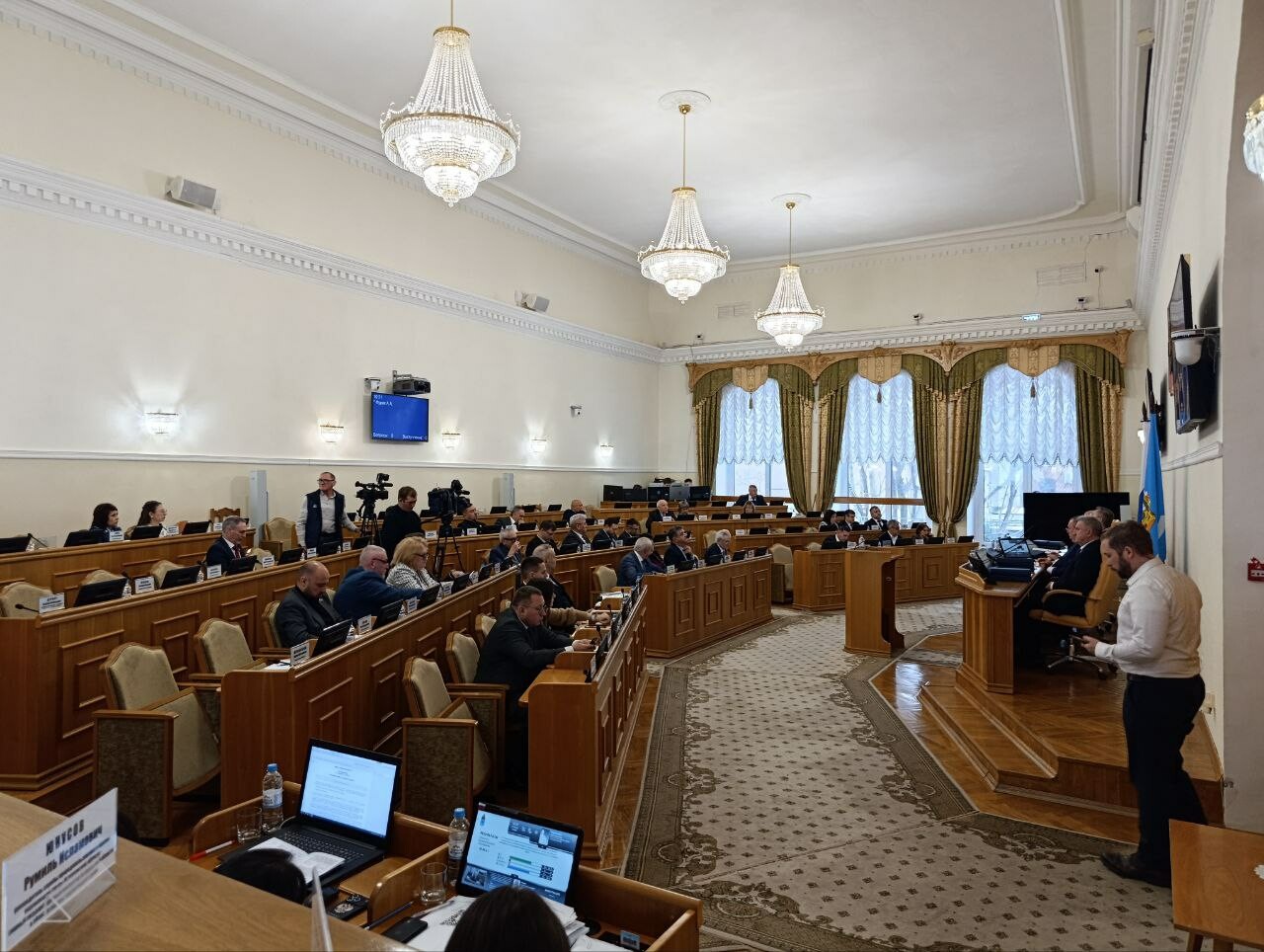 В Астраханской области запретили продажу бензина несовершеннолетним