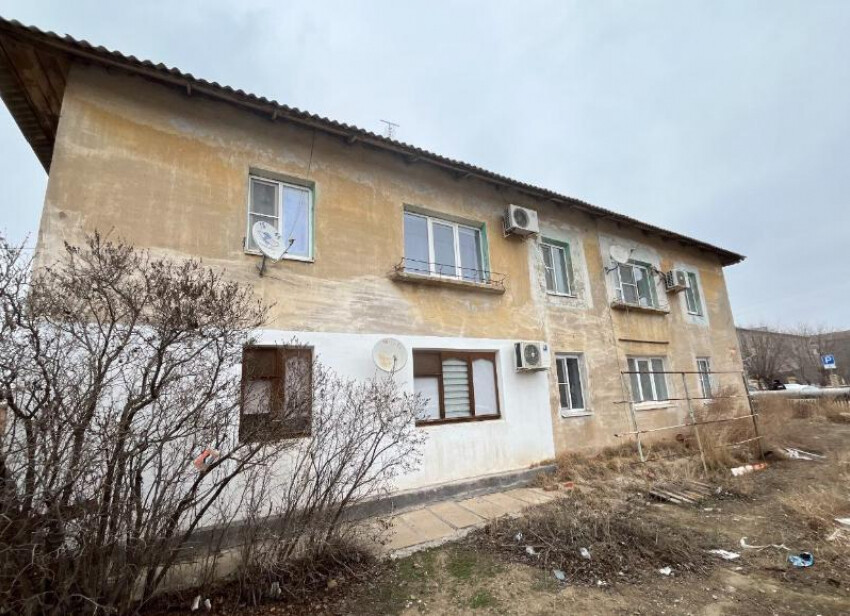 В астраханском селе комиссия нашла дома, которые могут представлять угрозу жильцам