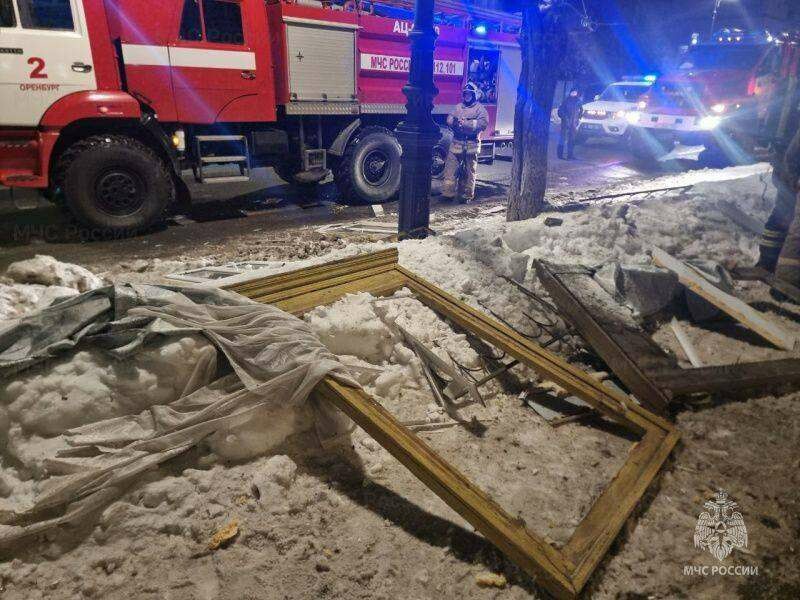 В Оренбурге на улице Постникова взорвался самодельный самогонный аппарат