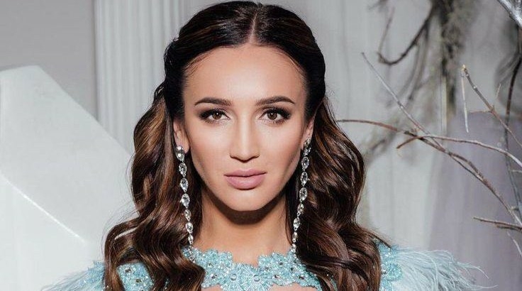 Бузова — королева чартов: обнародован рейтинг популярности российских певиц