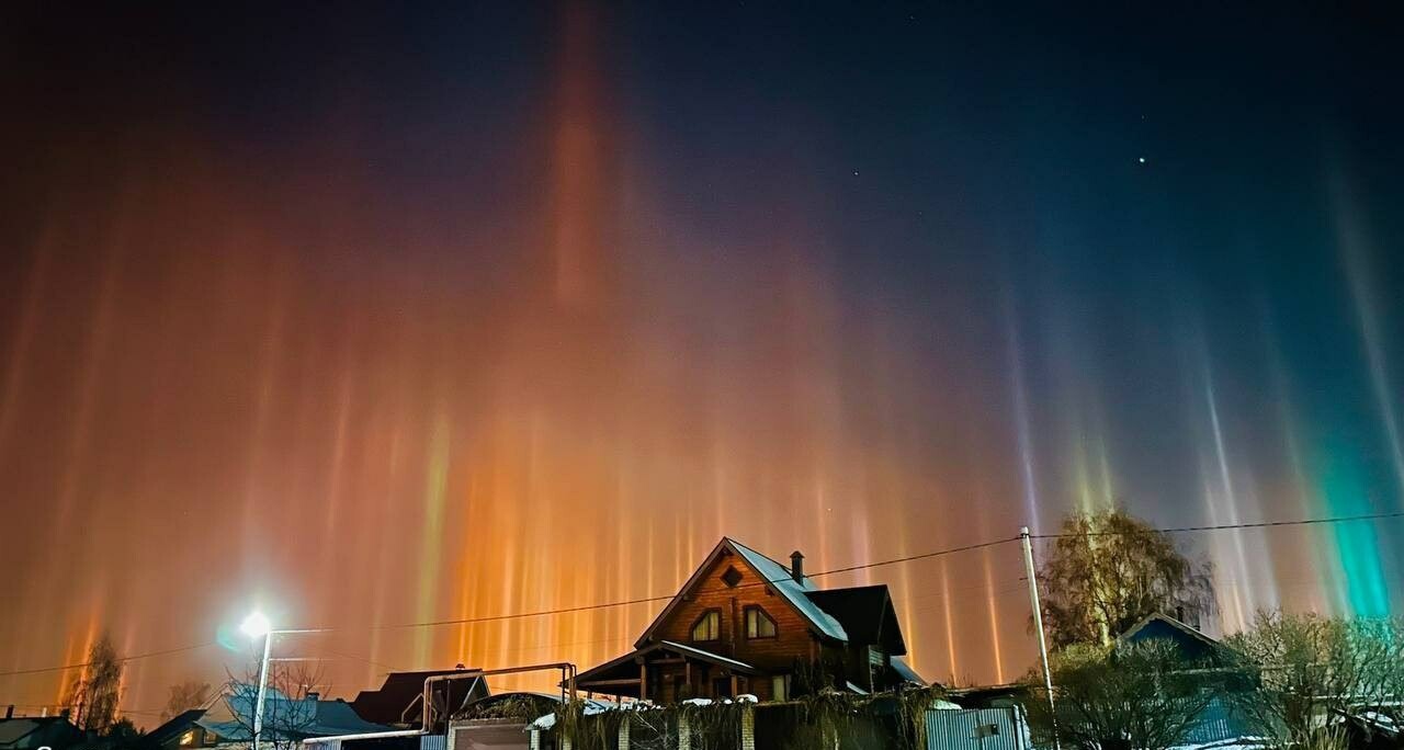 Редкое атмосферное явление наблюдали в нескольких регионах России