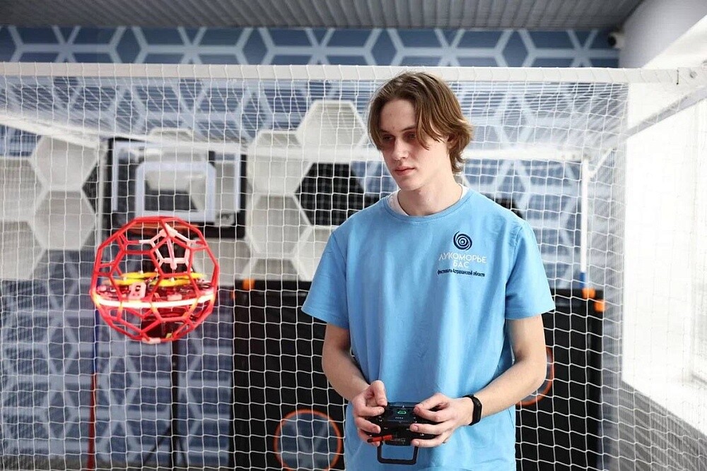 В Астрахани прошел финал фестиваля беспилотных систем с соревнованиями студентов и школьников