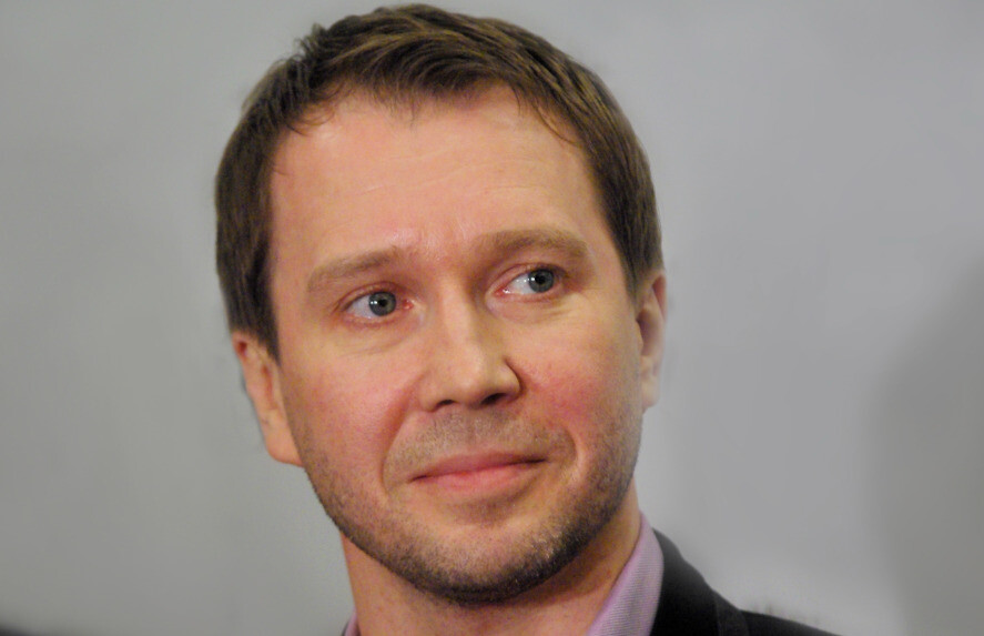 Евгений Миронов рассказал, как однажды стал «невидимкой» для своих фанатов