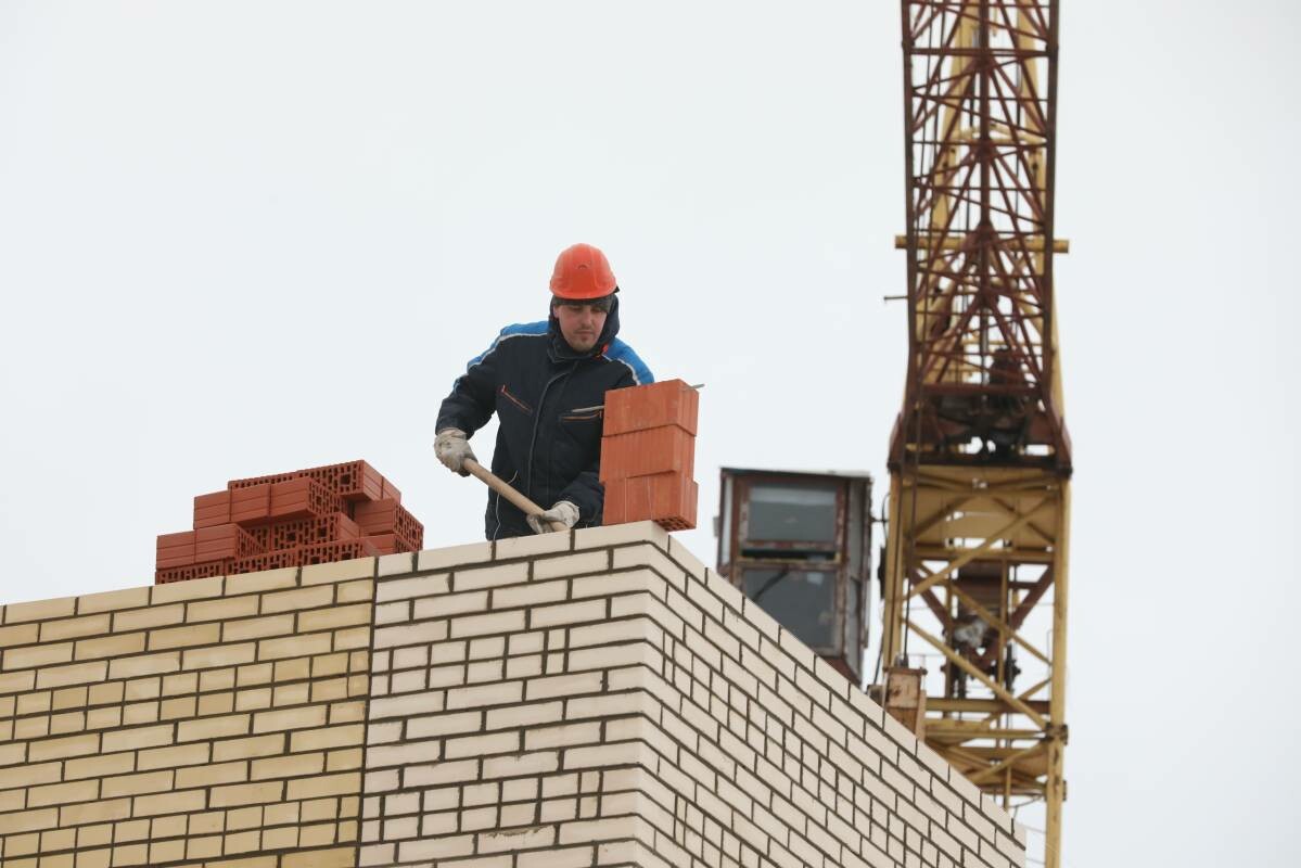 В Вологодской области сохраняется высокий спрос на кадры в сфере строительства