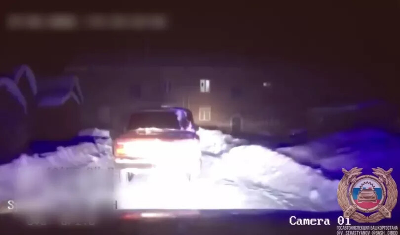 В Башкирии полицейские догнали 16-летнего подростка, который сел за руль