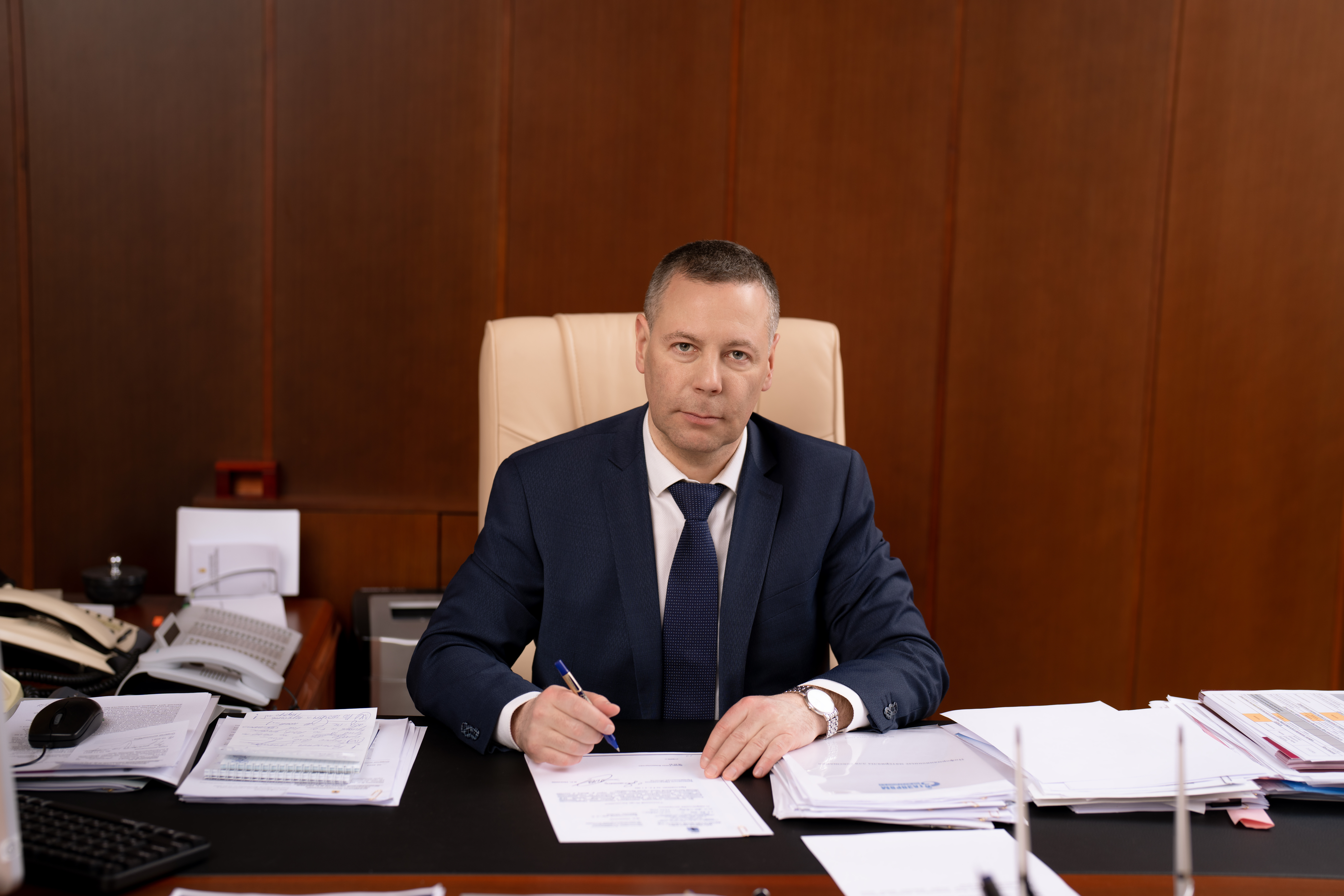 Михаил Евраев поздравил жителей Ярославской области с Днем защитника Отечества