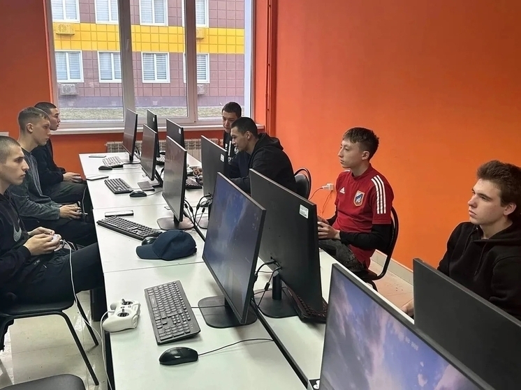 Команда автодорожного колледжа стала лидером гонок дронов в Астрахани