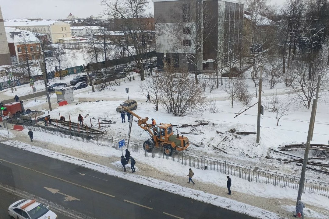 В центре Ярославля начался демонтаж старых трамвайных путей