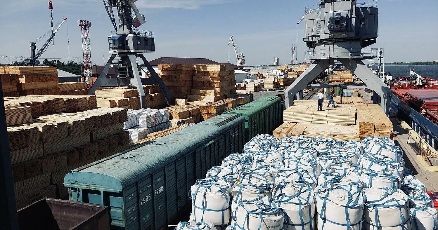 Грузооборот портов Астраханской области достиг 5,7 млн тонн в 2025 году