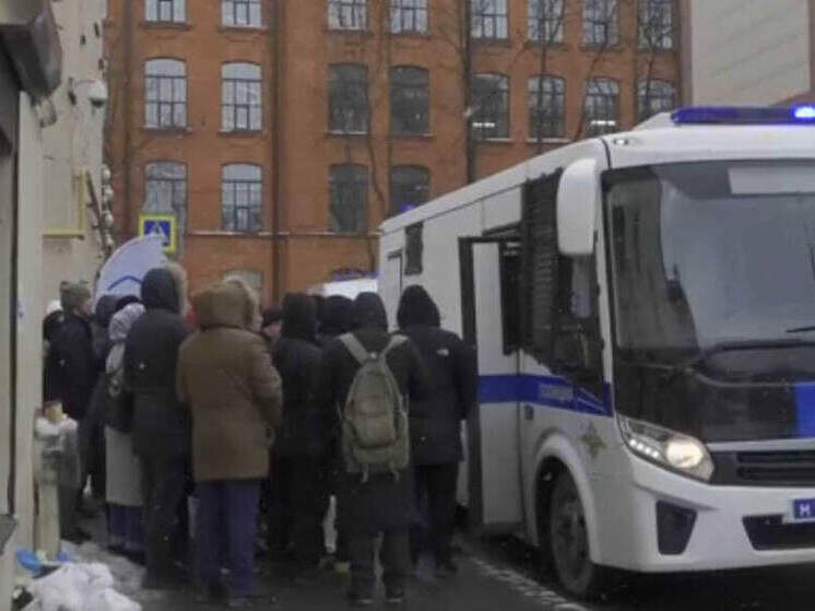 В Санкт-Петербурге задержаны 25 иностранцев с нарушениями миграционного законодательства
