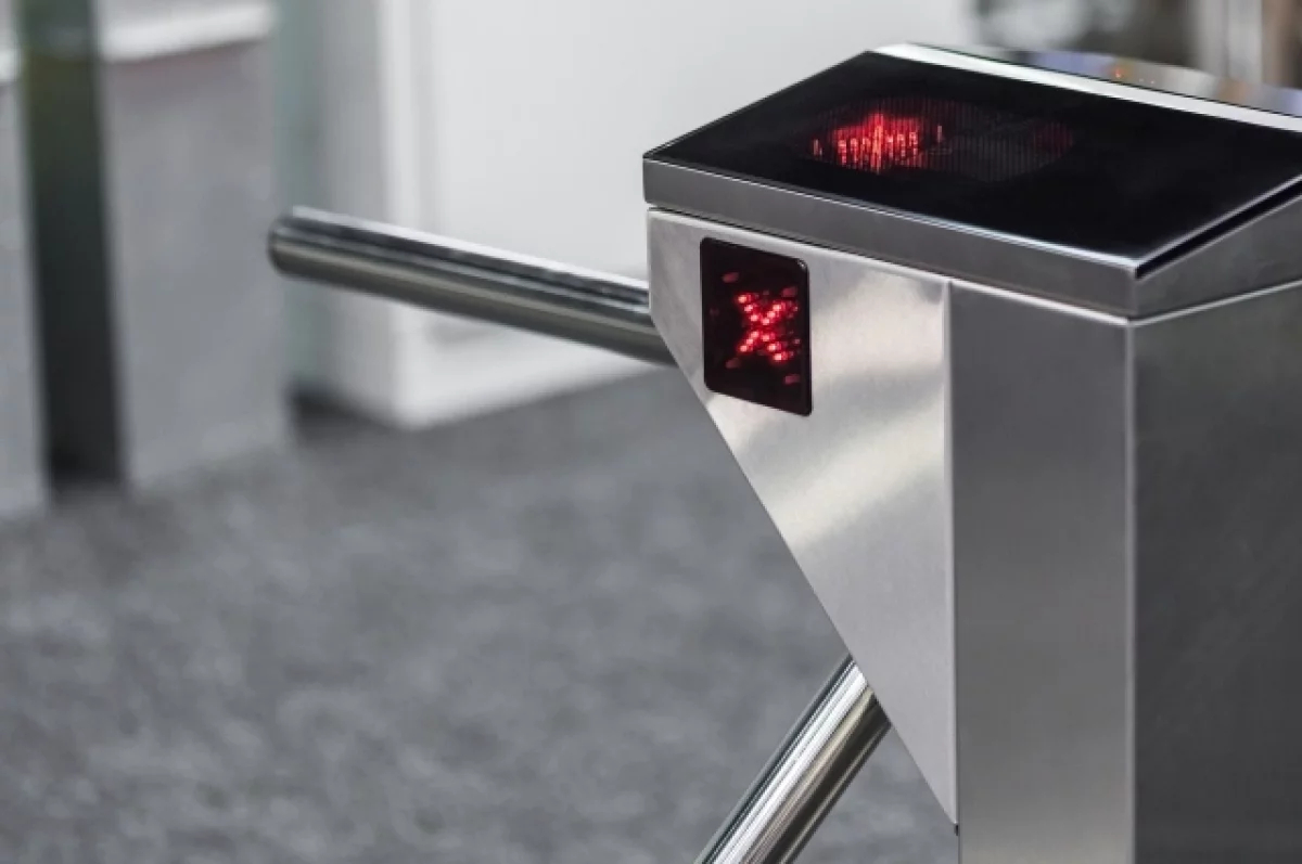 В ярославских школах ввели усиленный контроль на входах