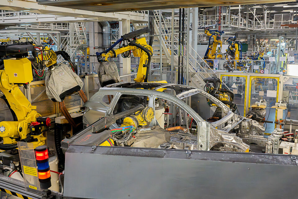 В Калужской области произвели свыше 115 тысяч автомобилей Tenet