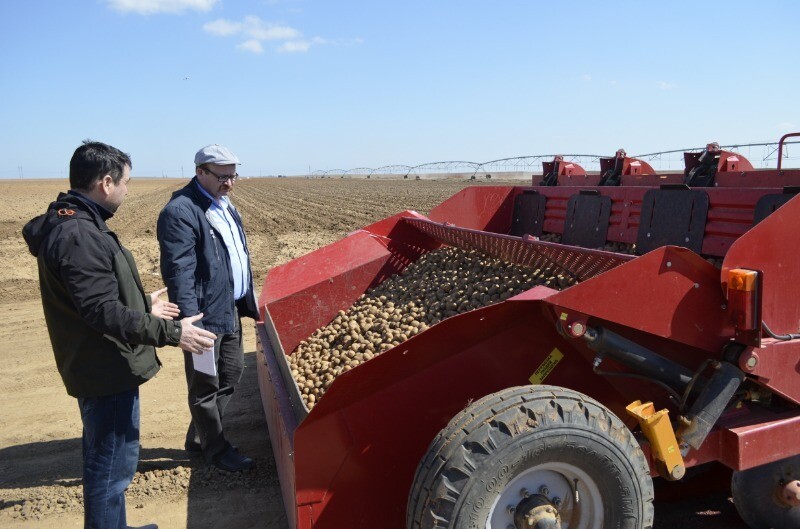 Глава КФХ из Астраханской области стал Почетным работником АПК России