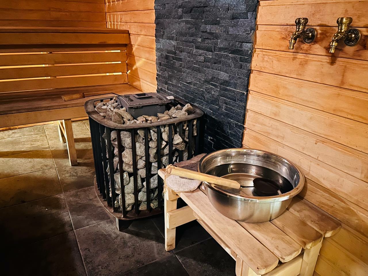 В Петербурге и Ленобласти за год стали активнее снимать жилье с банями — Авито Путешествия