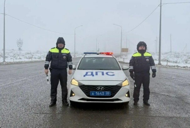 Астраханские полицейские спасли трехлетнюю девочку с аллергическим отеком